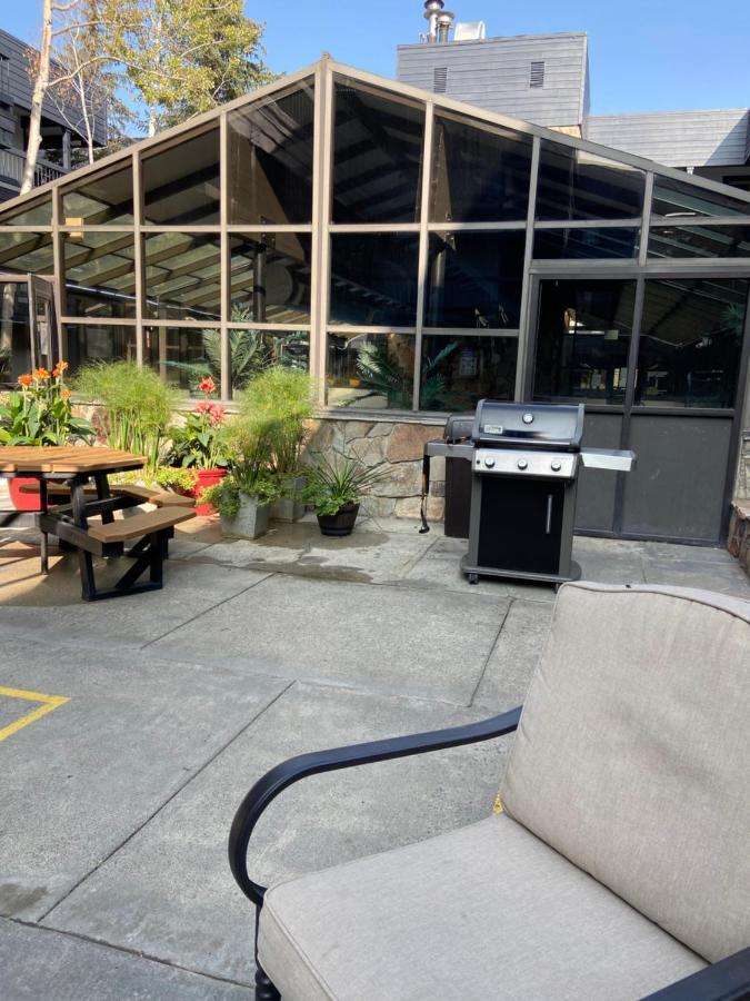 Park Regency Hotel Park City Exterior photo